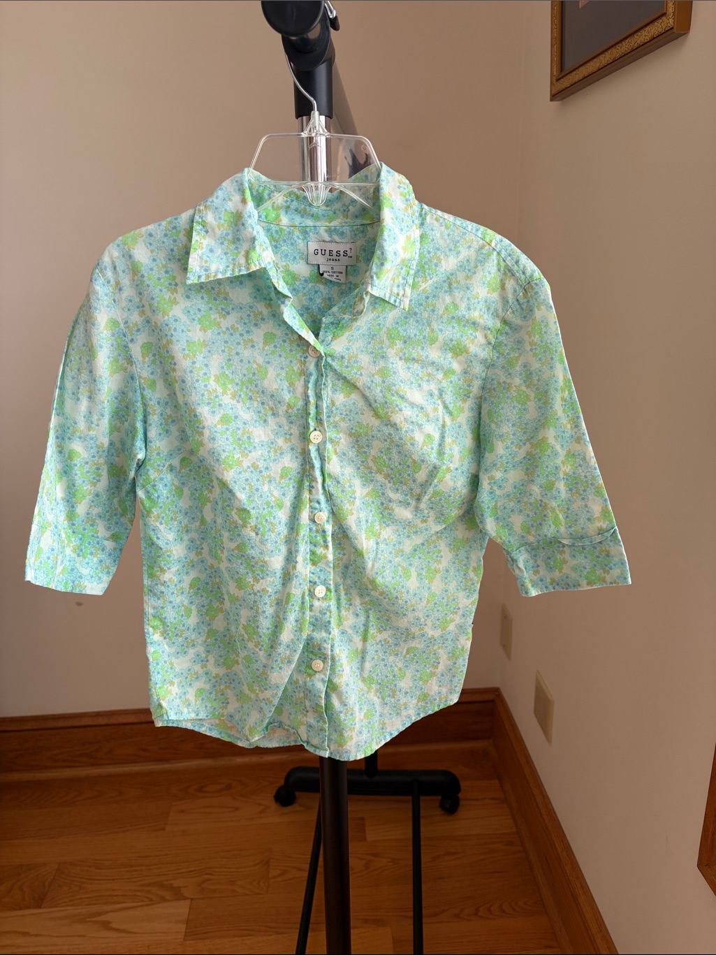 Guess Classic Women’s Mint Green Floral Button-Down Shirt